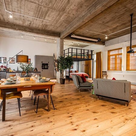 Klassen Stay - Exklusives Loft - Xxl Leinwand - 4 Km Messe, 1,5 Km Hbf Essen Buitenkant foto