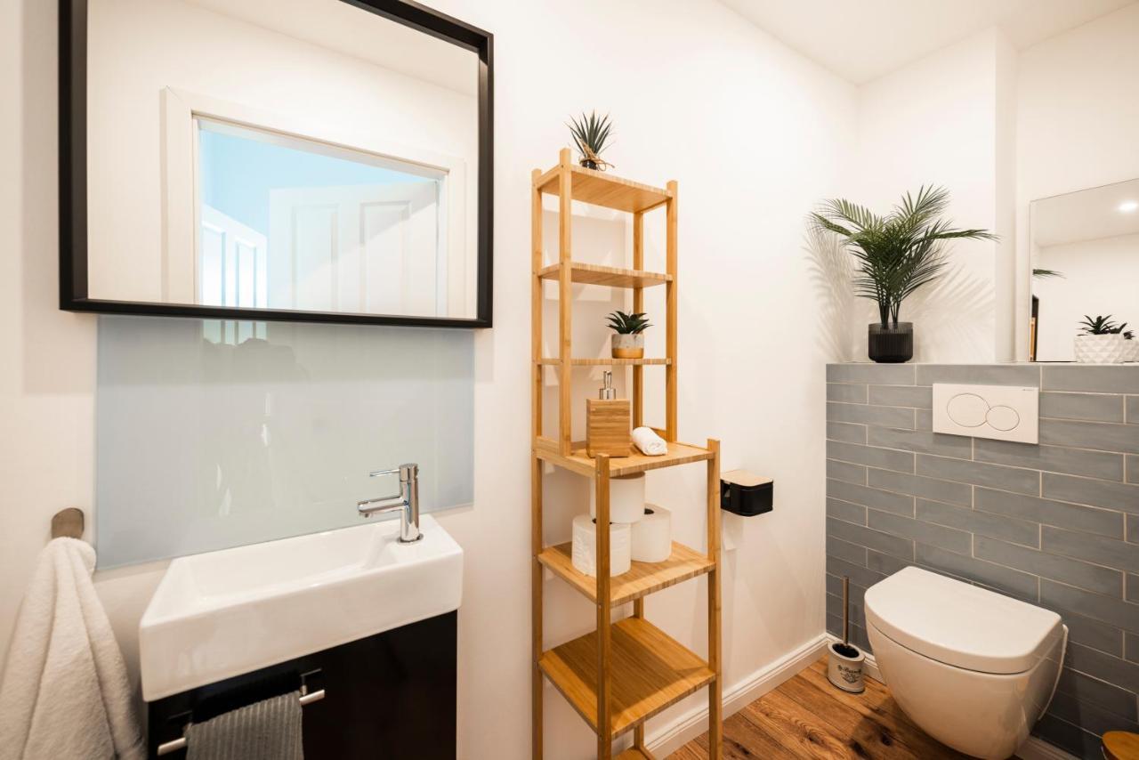 Klassen Stay - Exklusives Loft - Xxl Leinwand - 4 Km Messe, 1,5 Km Hbf Essen Buitenkant foto